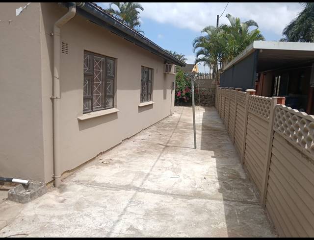 3 BEDROOM FREESTANDING TO LET IN WOODVIEW